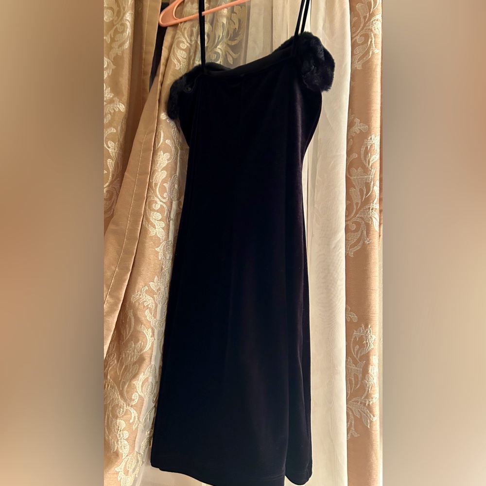 Little black velvet mini dress with faux fur